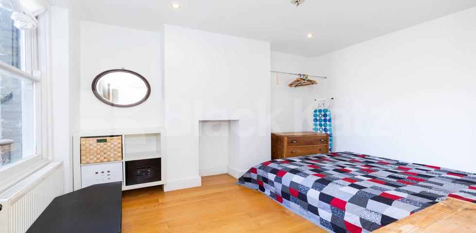 			**RENT INCLUDES COUNCIL TAX**, 3 Bedroom, 1 bath, 1 reception Flat			 Coniston Road, CROUCH END